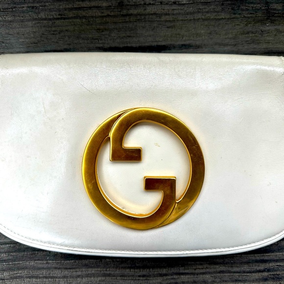 Vintage Gucci 1970 GG Gold Medallion Blondie Clutch. Leather. Creme/Bone. Rare✨ - Picture 1 of 4
